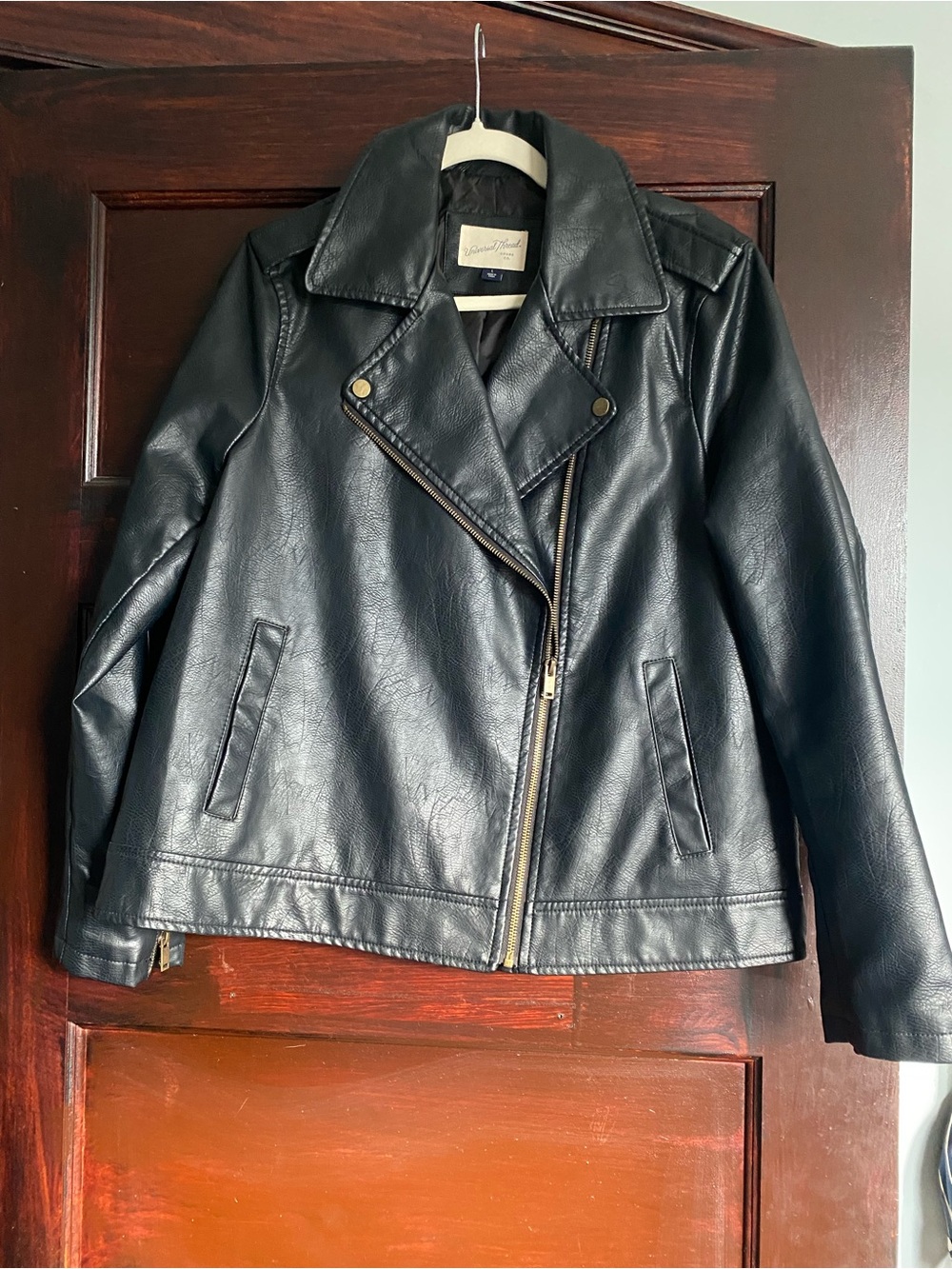 NWOT Universal Thread Black Faux Leather Moto Jacket Quilted Shoulder Size L